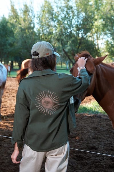 CHAQUETA MANGA 3/4 CON ESTAMPA SOL GAB SPANDEX